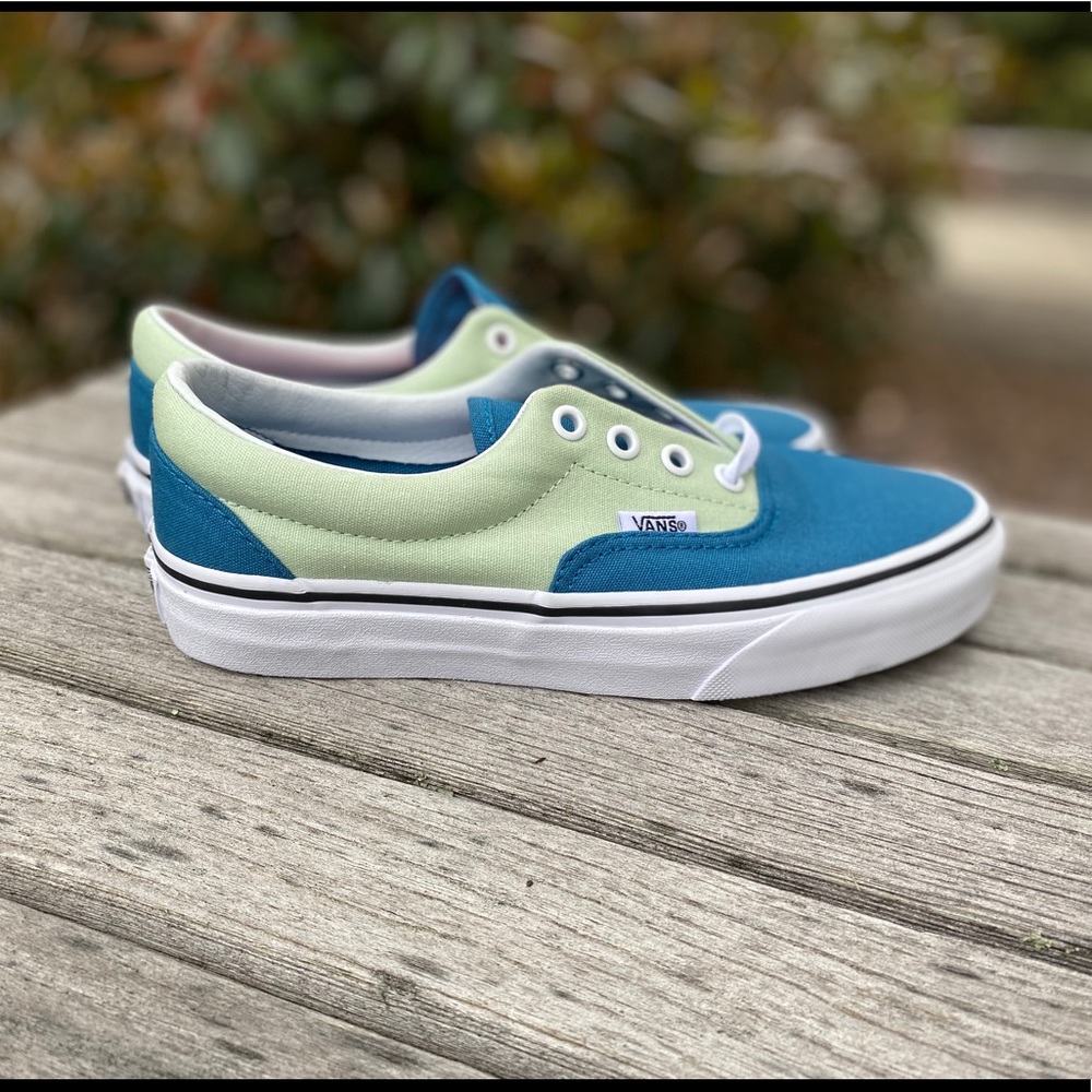 Van’s Women’s 2-Tone Era Sneakers